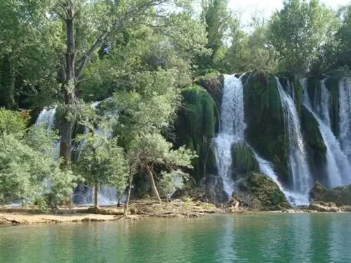 Водопад Кравица через Pixabay