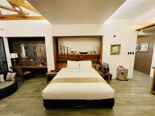 Элегантные и хорошо оборудованные номера отеля Infinity Puerto Galera.