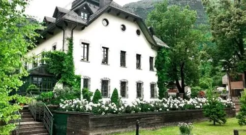 Добра Вилла Бовец