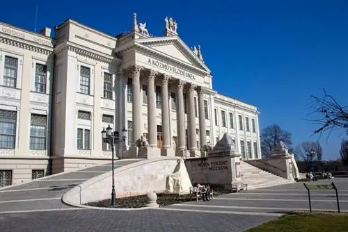 Музей Ференца Моры, автор Силас, Wikipedia cc. Музей Ференца Моры, автор Силас, Wikipedia cc.