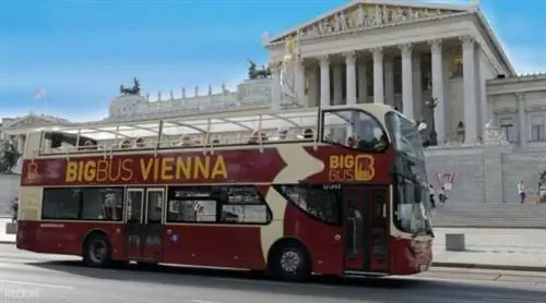 Венские туры на большом автобусе Hop-On Hop-Off, фото через KLOOK