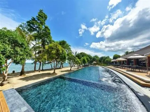 Астория Палаван