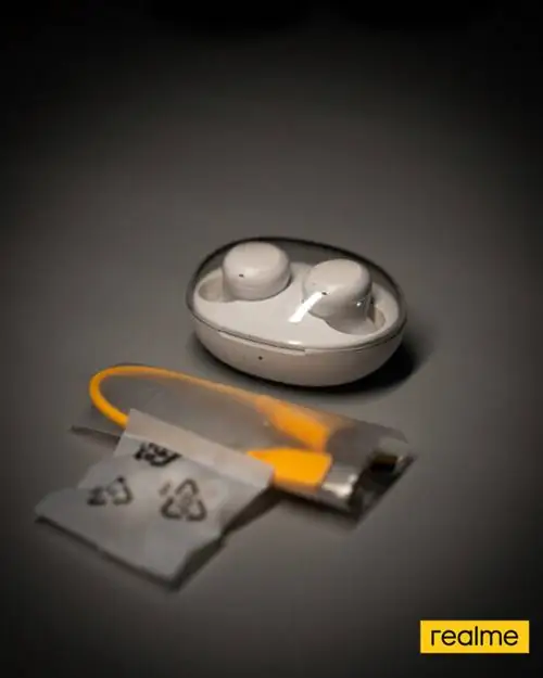 Распаковка Realme Buds Q2s