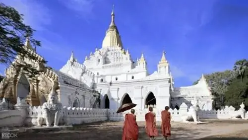 Фото пешеходной экскурсии по Мандалаю через KLOOK