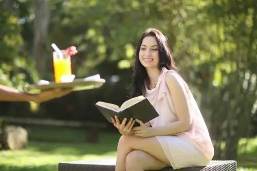 Ask-Anya-Assistant обеспечивает более высокий уровень обслуживания, поскольку он прислушивается к вашим предпочтениям и предоставляет детали, которые наиболее важны для вас.