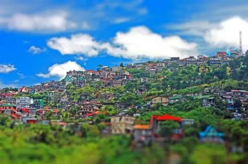 Город Багио, Дуэйн Мендоса