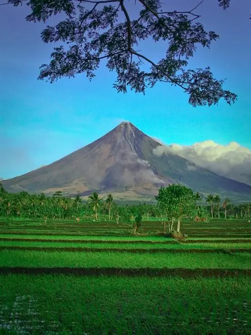 Вулкан Майон