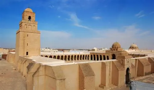 Большая мечеть Кайруан, Тунис, фото через Depositphotos