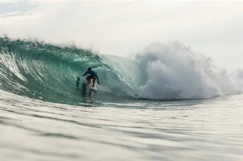 Серфинг на пляже Пураран от Puraran Surf Beach Resort FB