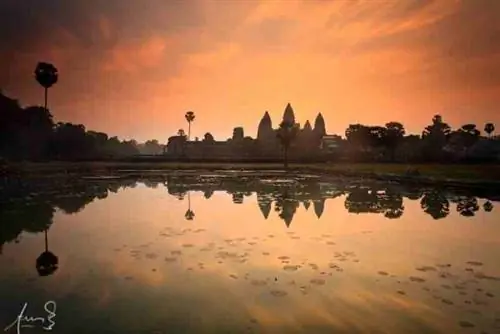 Ангкор-Ват во время заката