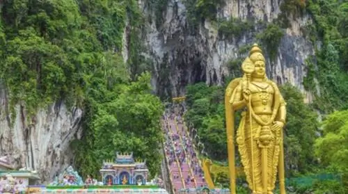 Экскурсия по пригородам Куала-Лумпура и пещерам Бату, фотография через KLOOK