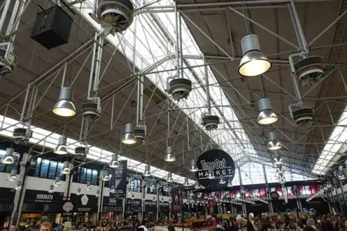 Рынок Time Out на Меркадо-да-Рибейра, Лиссабон, Португалия, автор: Joseolgon, Wikipedia CC