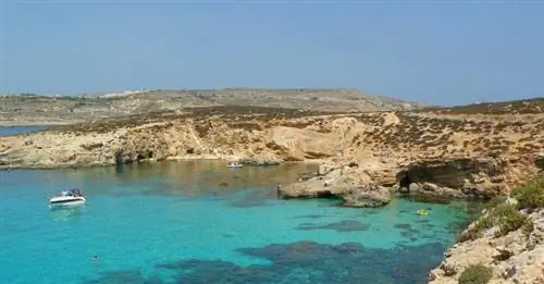 Голубая лагуна на острове Комино, автор Юлия К., Wikipedia CC