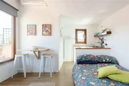 Расслабляющий Airbnbs в Риме с верандой и гамаком