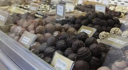 Фотография Huguenot Fine Chocolates с официального сайта Huguenot