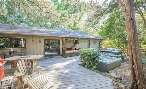 Шарлотта, Северная Каролина, Airbnb с гидромассажной ванной