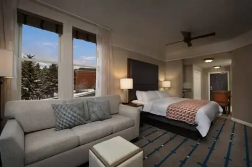 Курортная студия Marriott's Summit Watch в Парк-Сити