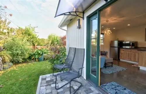 Secret Garden Retreat Airbnb в Новато, Калифорния