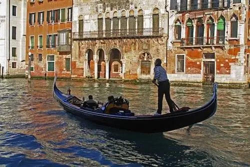 Гондольный тур по Большому каналу в Венеции, Италия
