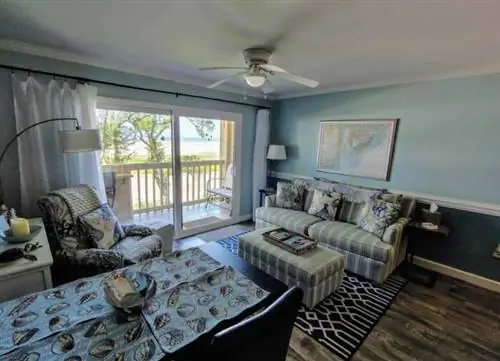 Романтический отдых на берегу океана с завораживающими видами