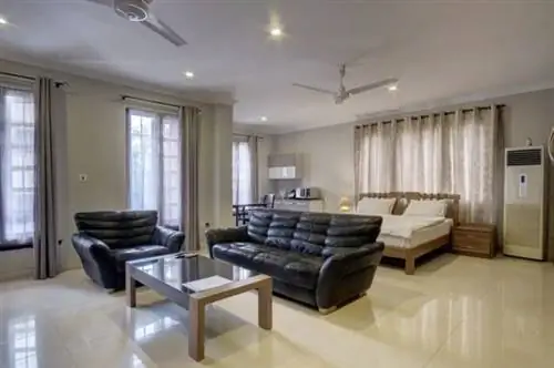 Очень просторный люкс в жилом комплексе аэропорта Аккры