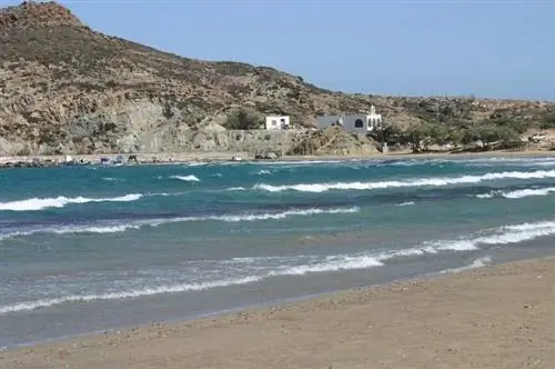 Залив Молос, Парос, автор brunobarbato, Wikipedia cc.