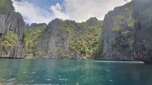 Озеро Барракуда в Короне, автор Эрик Трибужениа через Unsplash