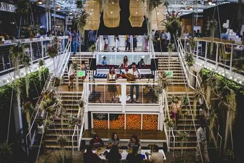 Упаковочная компания Анахайма, Майк Алкоран, Wikimedia cc