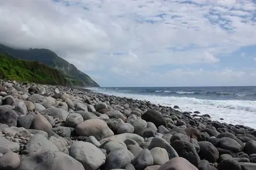 Пляж Валугань