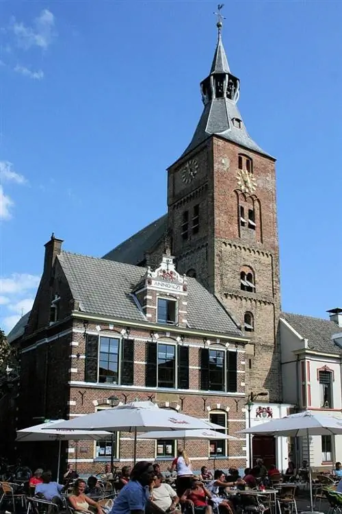 Гроте из Андреаскерка, автор Gwg через Wikimedia cc