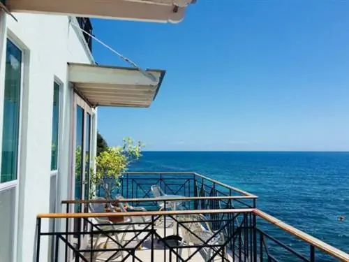 Huna Huna Cliff Resort, фото через FB курорта
