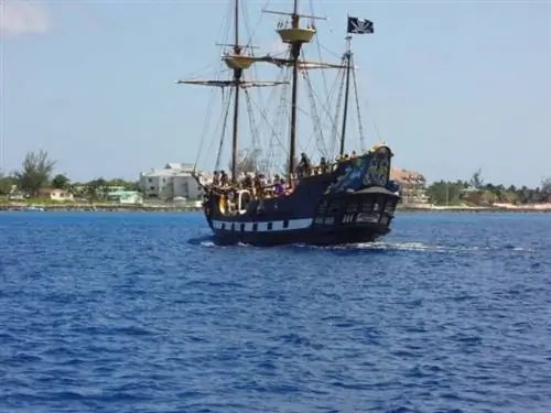 Пиратский корабль Генри Моргана, автор Донован Энтони Маккензи через Facebook