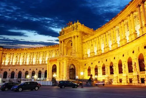 Императорский дворец Хофбург, фото взято с сайта Depositphotos