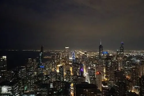 Горизонт Чикаго ночью со смотровой площадки Чикаго 360°, автор Мэтт Киффер, Wikipedia cc.