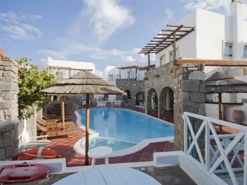 Зефи Отель и Сьютс Парос, Греция