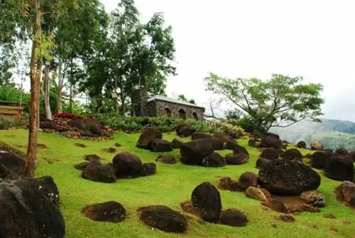 Парк приключений Hoyohoy Highland Stone Chapel