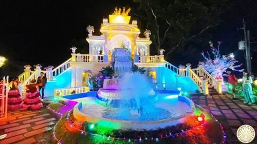 Фестиваль рождественских символов, фото предоставлено Департаментом туризма Северного Минданао.