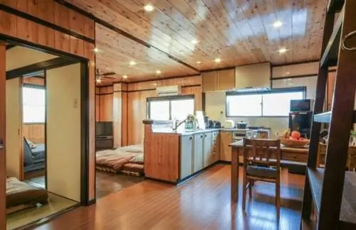 Аренда квартиры из натурального кедра на Airbnb в Токио