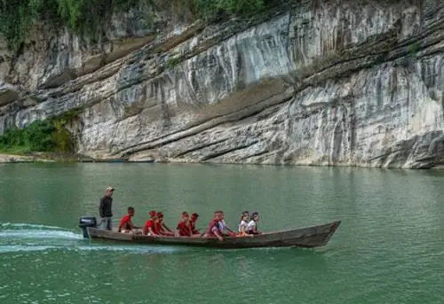 Губернаторский порог в Мадделе