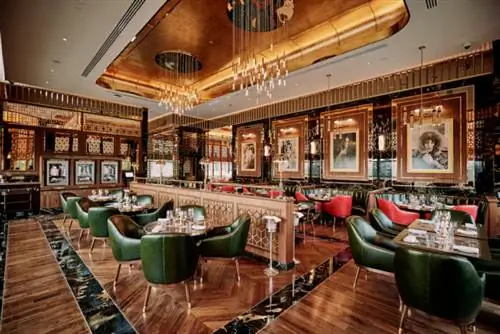 Gordon Ramsay Bar & Grill Главный обеденный зал KL