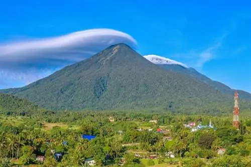 Гора Банахау, автор: Huegotpix, Wikimedia cc.