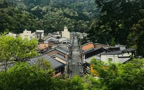 Парк Ю-но Яма, фото с сайта VisitKinosaki.com Парк Ю-но Яма, фото с сайта VisitKinosaki.com