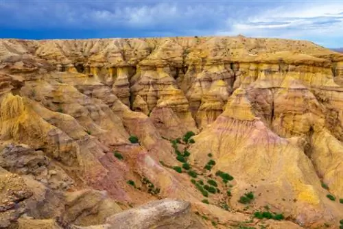 Каньоны Цагаан Суварга в Монголии, фото через Depositphotos