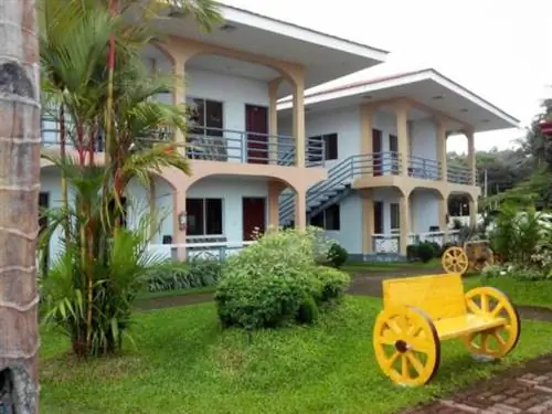 Dreamland Beach Resort Камигин