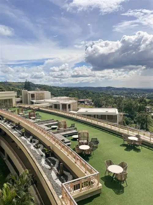 Виды из главного здания Timberland Highlands Resort