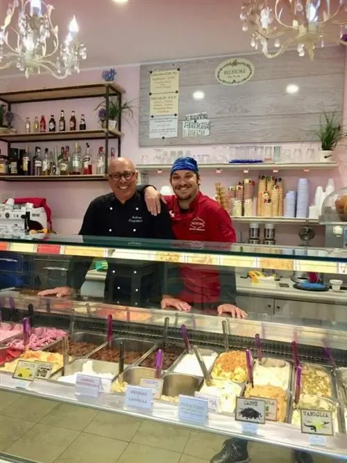 Gelateria Artigianale Belfiore Джелато и Чокколато Gelateria Artigianale Belfiore Джелато и Чокколато
