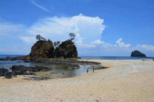 Острова Дигуисит-Аньяу