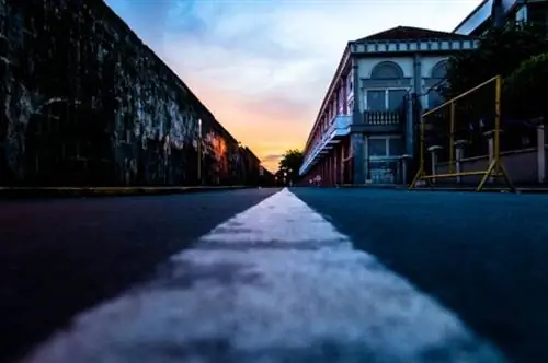 Интрамурос ночью, Элдон Винс Исидро через Unsplash