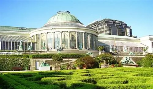 Le Botanique от Ben2 через Wikipedia CC
