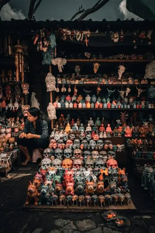 Сувенирные магазины в Убуде от Николая I через Unsplash